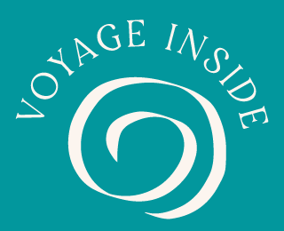 logo voyage inside