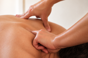 massage des trapèzes
